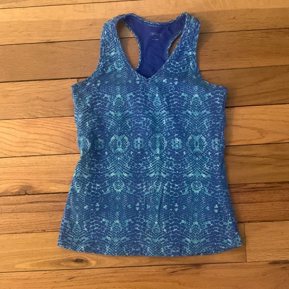 Workout tank top